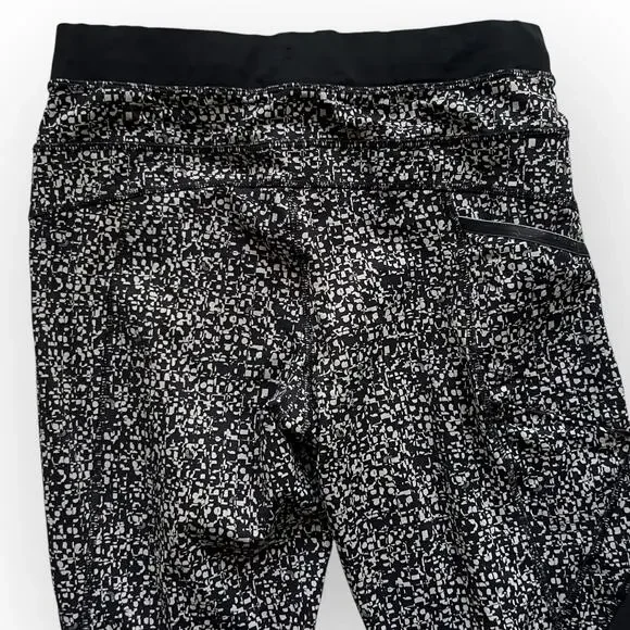 Lole Women's Black & Gray Geometric Sheer Side Activewear 7/8 Leggings Size S - Picture 9 of 13